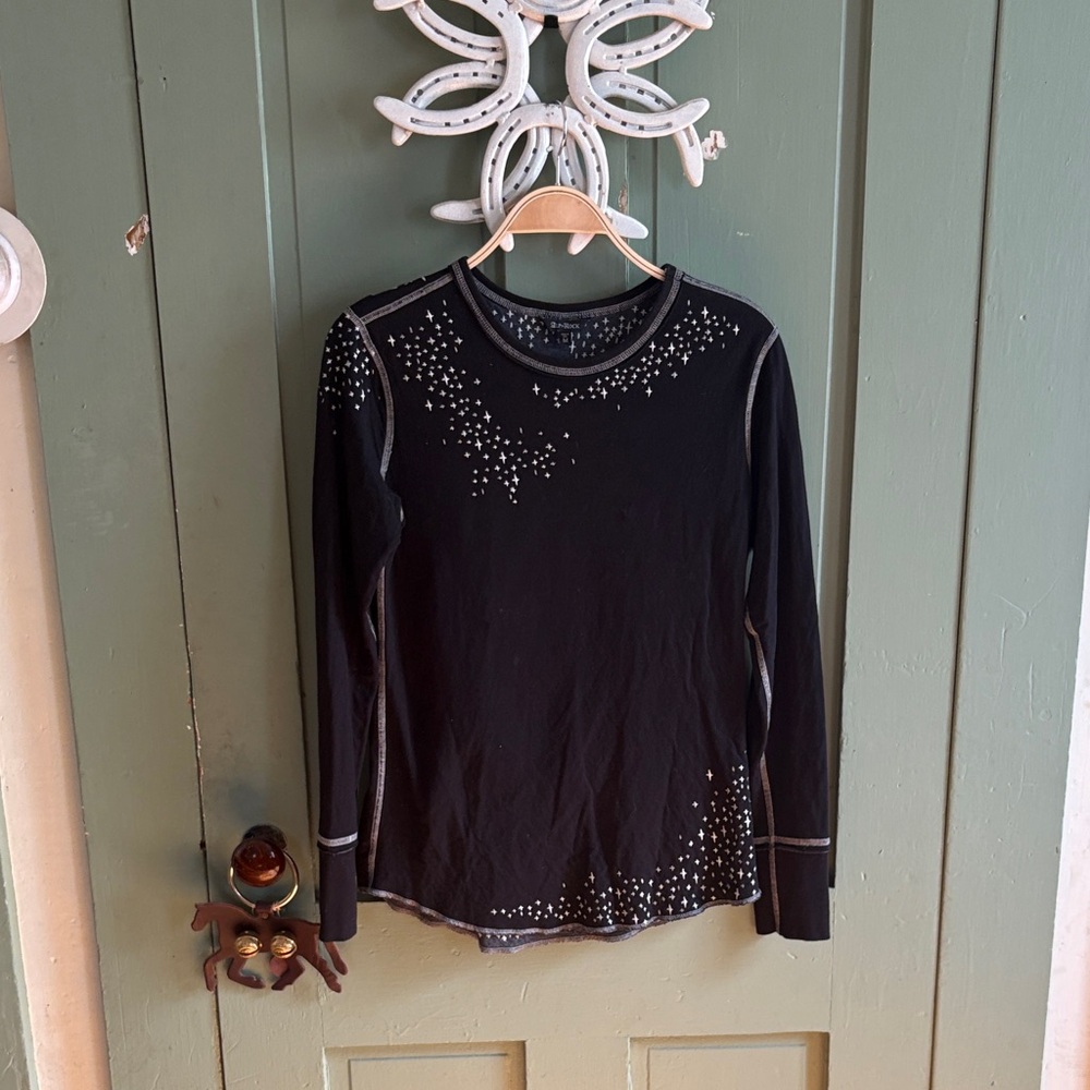 Alp N Rock Black Top with White Details